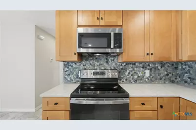 1409 Highland Drive, San Marcos, TX 78666 - Photo 9