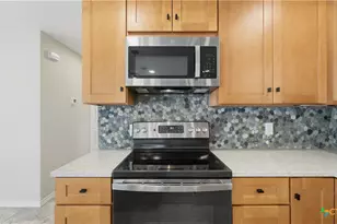 1409 Highland Dr, San Marcos, TX 78666 - Photo 9