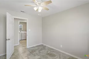 1409 Highland Dr, San Marcos, TX 78666 - Photo 27