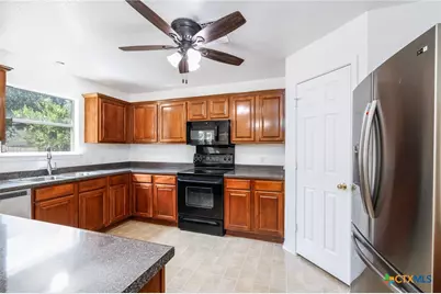 10218 Chuck Wagon Court, Converse, TX 78109 - Photo 15