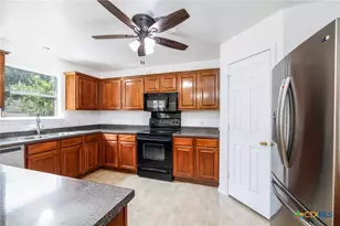 10218 Chuck Wagon Ct, Converse, TX 78109 - Photo 15