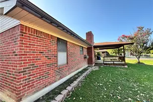 2001 Pleasant Ln, Copperas Cove, TX 76522 - Photo 33