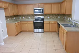 312 Sparrow, New Braunfels, TX 78130 - Photo 5
