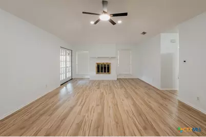 404 Alamogordo Drive, Victoria, TX 77904 - Photo 5