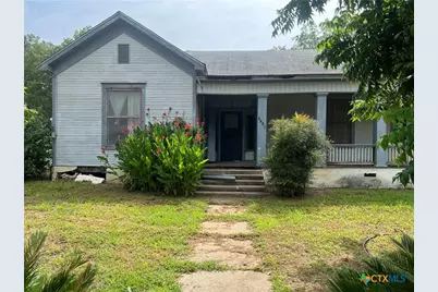 1228 Saint Peter Street, Gonzales, TX 78629 - Photo 1