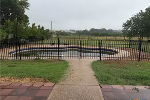1413 S Roy Reynolds Dr, Killeen, TX 76543 - Photo 17