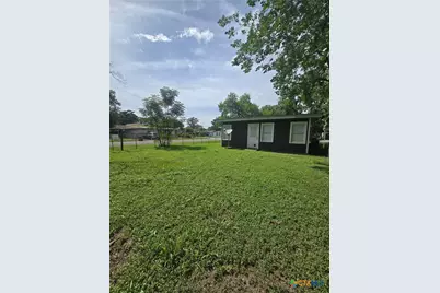 1501 E Rosebud Avenue, Victoria, TX 77901 - Photo 15
