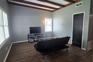 1501 E Rosebud Ave, Victoria, TX 77901 - Photo 9