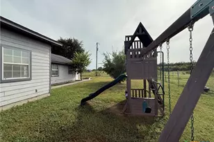 256 Co Rd 481, Gonzales, TX 78629 - Photo 13