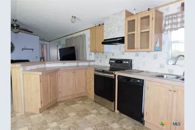 115 W County Road 314, Port Lavaca, TX 77979 - Photo 7