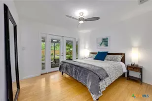 403 Krebs Ln, Austin, TX 78704 - Photo 15