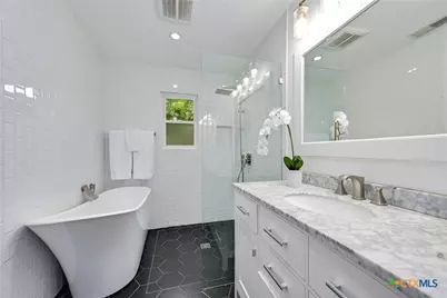 403 Krebs Lane, Austin, TX 78704 - Photo 17