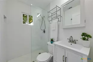 403 Krebs Ln, Austin, TX 78704 - Photo 19