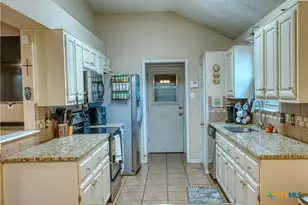 220 Atkinson Ave, Copperas Cove, TX 76522 - Photo 7