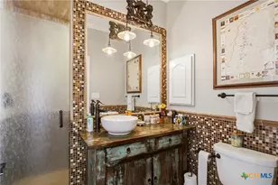 302 Tampa Dr, Victoria, TX 77904 - Photo 33