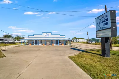 2818 W Adams Avenue, Port O'Connor, TX 77982 - Photo 7