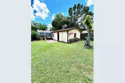 206 Bohman Street, Cuero, TX 77954 - Photo 15