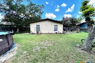 206 Bohman St, Cuero, TX 77954 - Photo 13