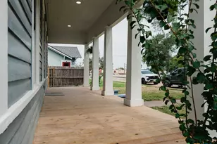 203 E French St, Cuero, TX 77954 - Photo 3