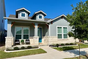 611 N Guenther Ave, New Braunfels, TX 78130 - Photo 1