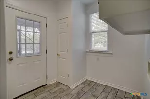 1322 N Ave F, Shiner, TX 77984 - Photo 29