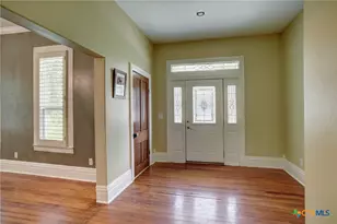 1322 N Ave F, Shiner, TX 77984 - Photo 3