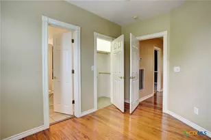 1322 N Ave F, Shiner, TX 77984 - Photo 27