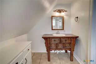 1322 N Ave F, Shiner, TX 77984 - Photo 23