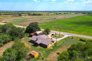 150 Fm 1303, Floresville, TX 78114 - Photo 3