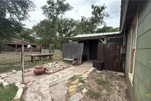 377 Tom Sawyer St, Evant, TX 76525 - Photo 3