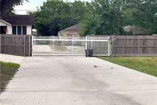 605 S Wheeler St, Victoria, TX 77901 - Photo 27