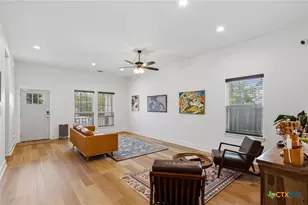 605 S Wheeler St, Victoria, TX 77901 - Photo 9