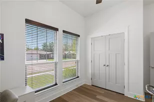 605 S Wheeler St, Victoria, TX 77901 - Photo 19