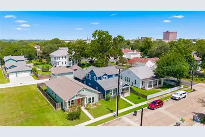 605 S Wheeler Street, Victoria, TX 77901 - Photo 21