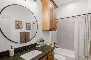 605 S Wheeler St, Victoria, TX 77901 - Photo 17