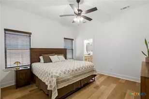 605 S Wheeler St, Victoria, TX 77901 - Photo 13