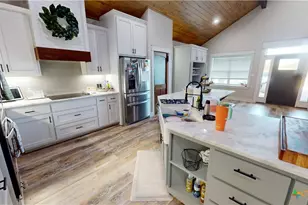 206 Deer Trail Ln, Goliad, TX 77963 - Photo 11
