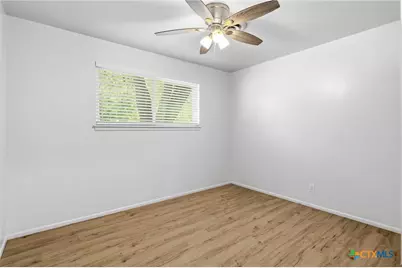 633 Lockener Ave, New Braunfels, TX 78130 - Photo 17