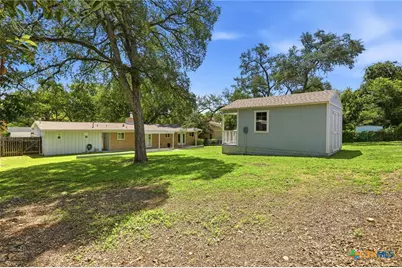 633 Lockener Ave, New Braunfels, TX 78130 - Photo 23