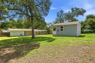 633 Lockener Ave, New Braunfels, TX 78130 - Photo 23
