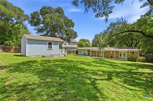 633 Lockener Ave, New Braunfels, TX 78130 - Photo 27