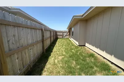 127 Cameron Drive #B, Copperas Cove, TX 76522 - Photo 13