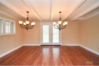 201 Canterbury Lane, Victoria, TX 77904 - Photo 9