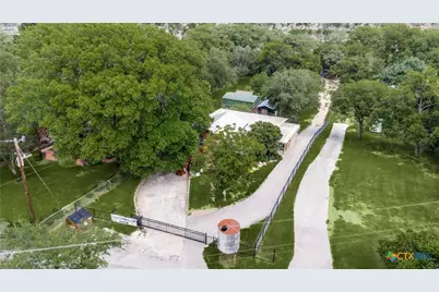 8570 River Road, New Braunfels, TX 78132 - Photo 13