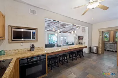 8570 River Road, New Braunfels, TX 78132 - Photo 17