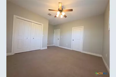 565 E Ward Street, Goliad, TX 77963 - Photo 17