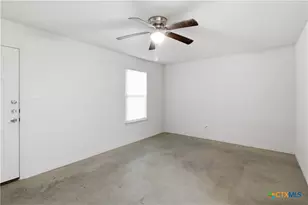 912 S 6th St, Temple, TX 76504 - Photo 5