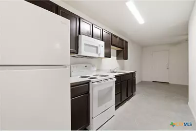 912 S 6th Street #B, Temple, TX 76504 - Photo 7
