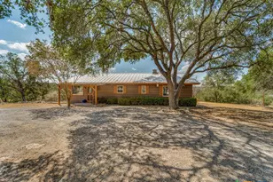 1660 McIver Rd, Canyon Lake, TX 78133 - Photo 5