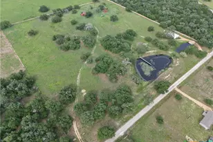 209 Rice Rd, Yoakum, TX 77995 - Photo 9